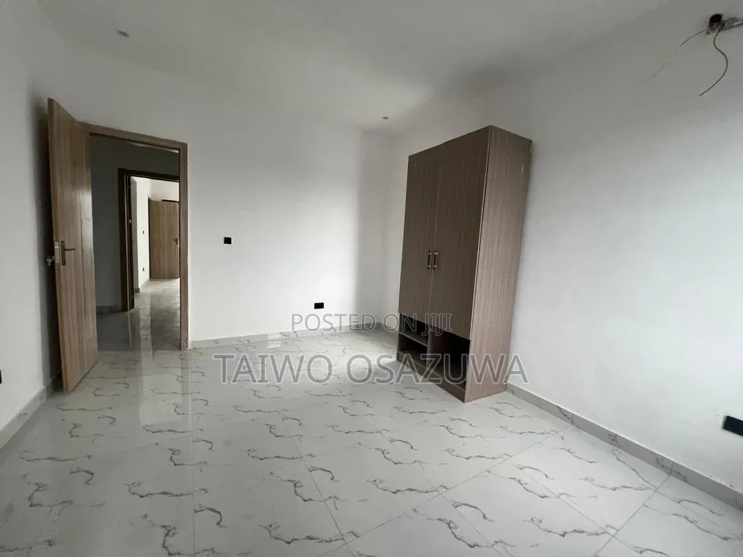 4bdrm Duplex in Ikate for sale in Ikate