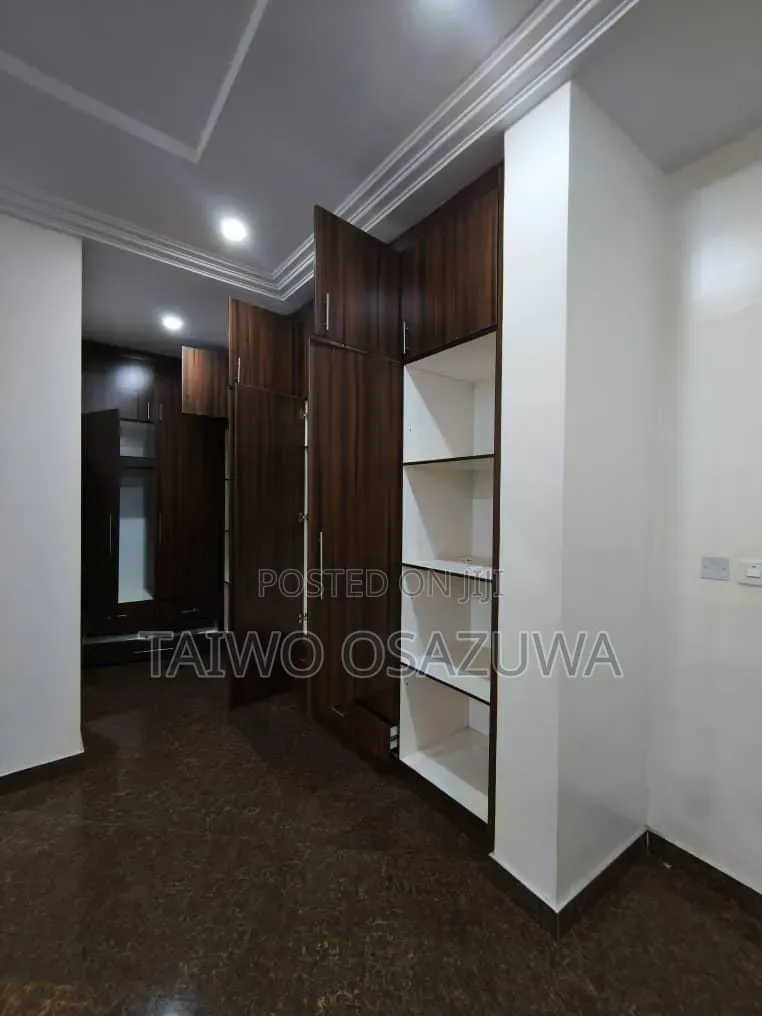 3bdrm Duplex in Lekki Phase 1 for rent in Lekki Phase 1