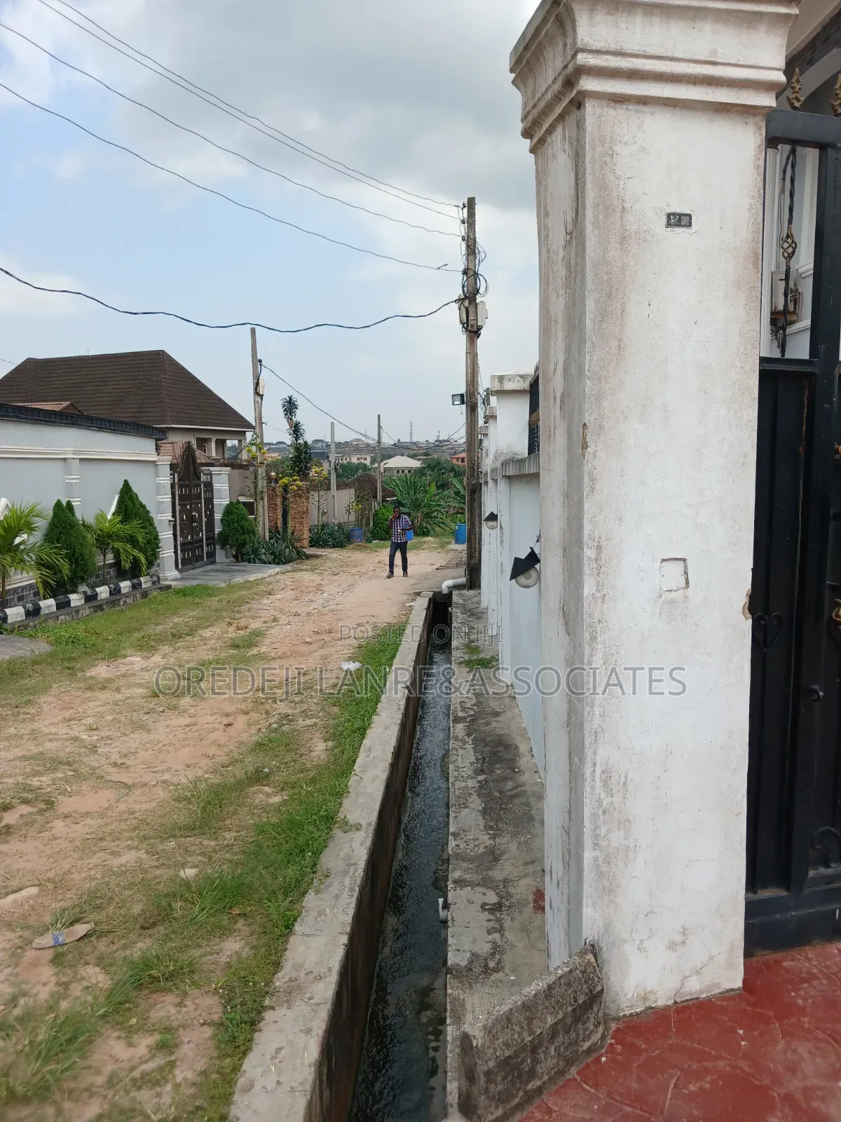 Unusual 450sqm Inside the Prestigious Kayfarm Estate Ogba. N54mill in Ifako-Ogba