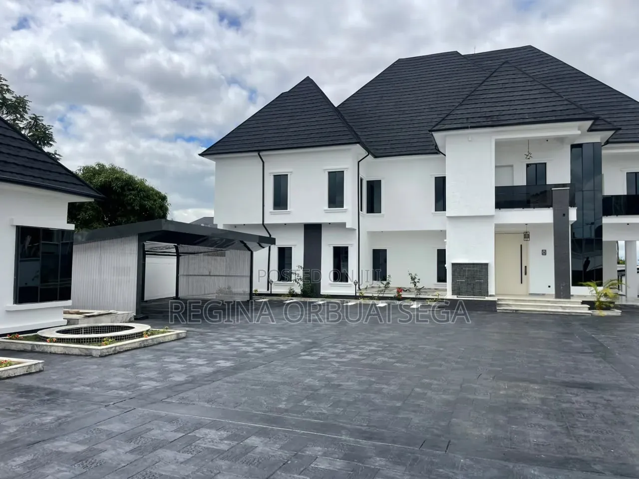 5bdrm Duplex in Jos for sale in Jos