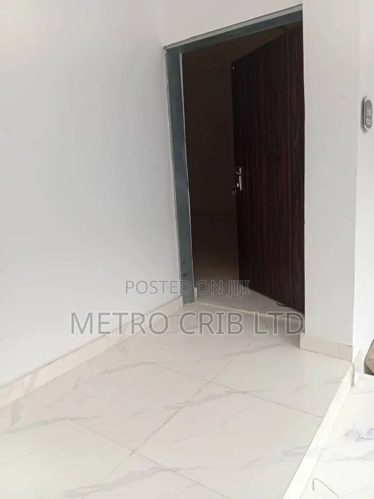 3bdrm Duplex in Victoria Crest Iv, Lafiaji for rent in Lafiaji