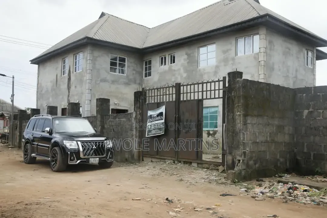 14bdrm House in Poka , Epe, Palace for sale in Epe
