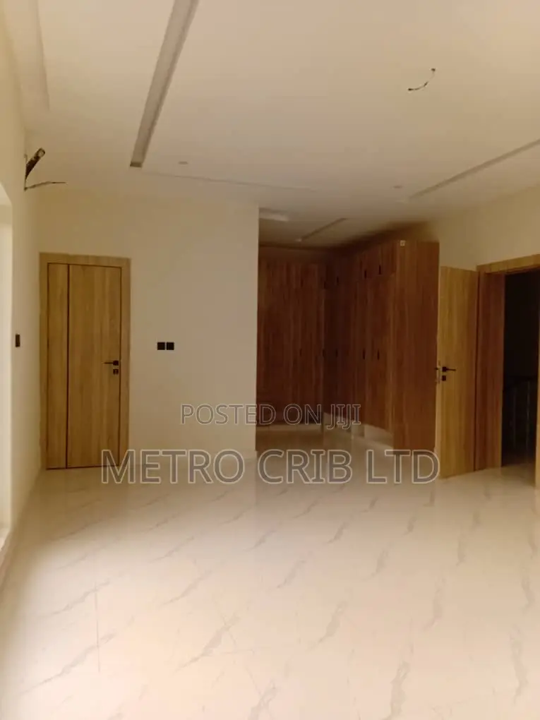 3bdrm Duplex in Victoria Crest Iv, Lafiaji for rent in Lafiaji
