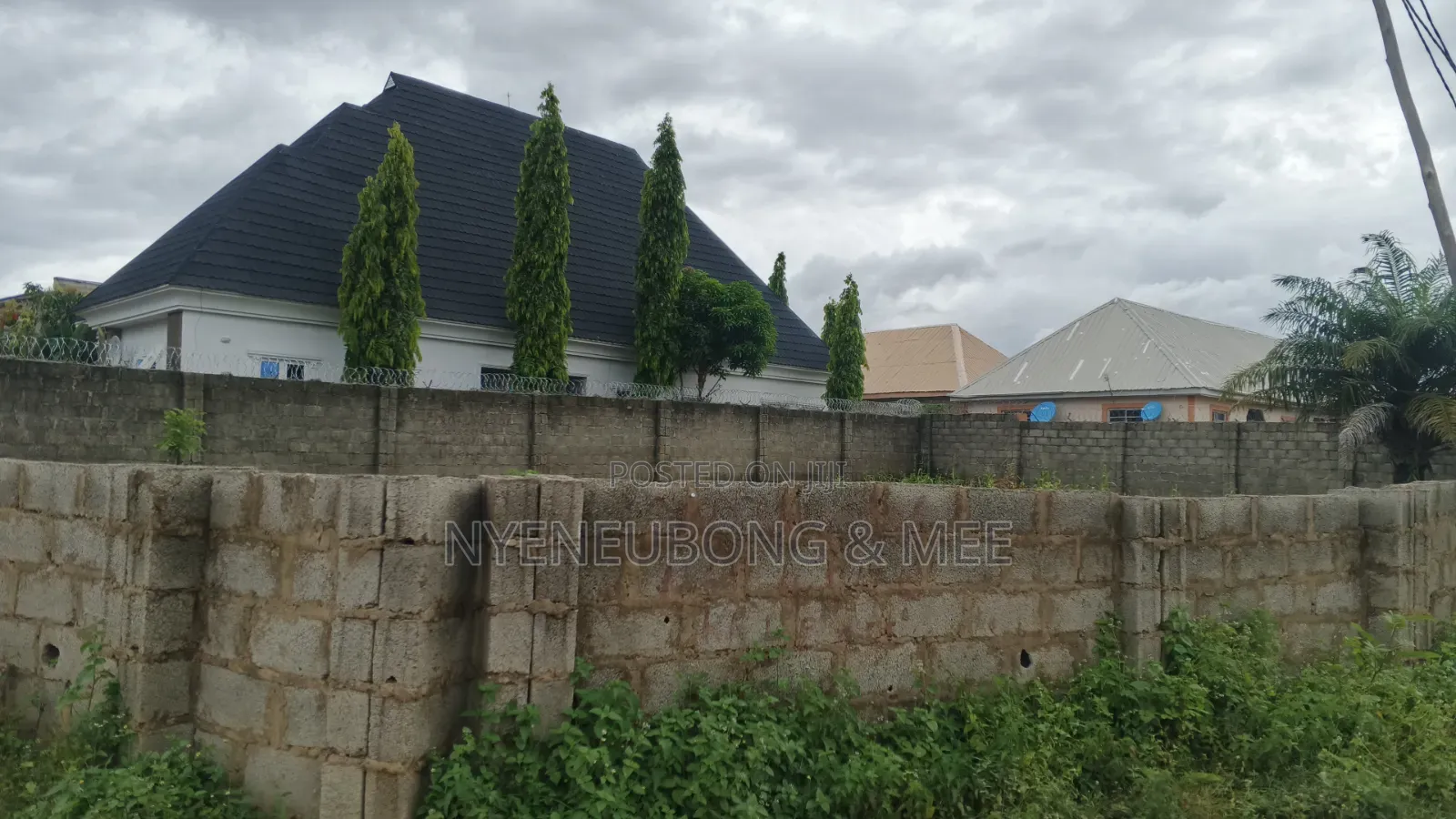 A Plot of Land for Sale in Phase 4 / Jikwoyi