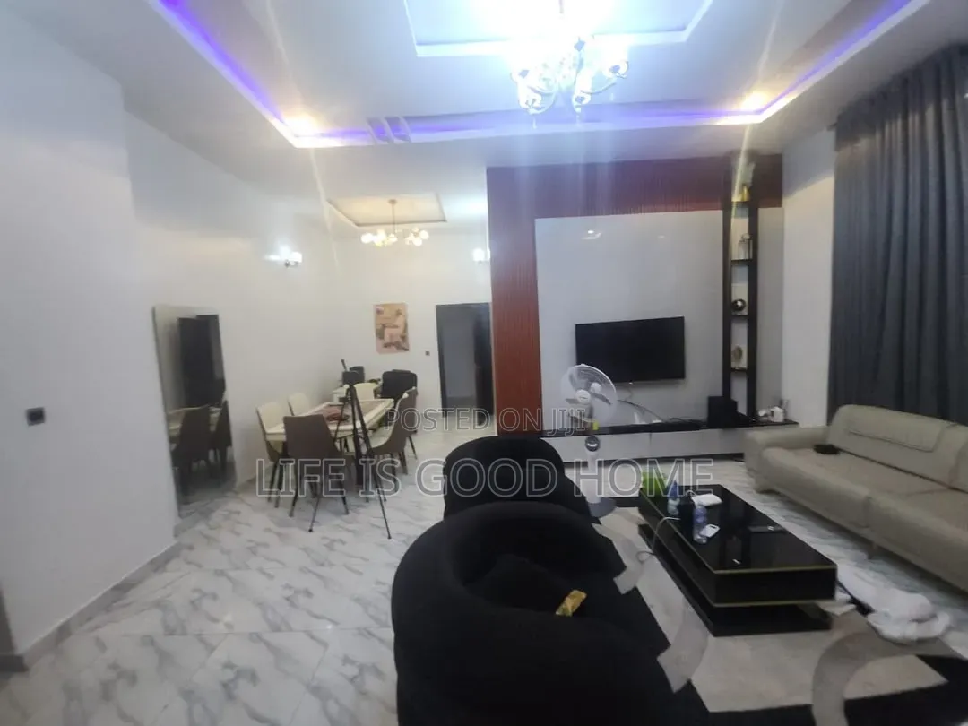3bdrm Bungalow in Thomas Estate for sale in Thomas Estate