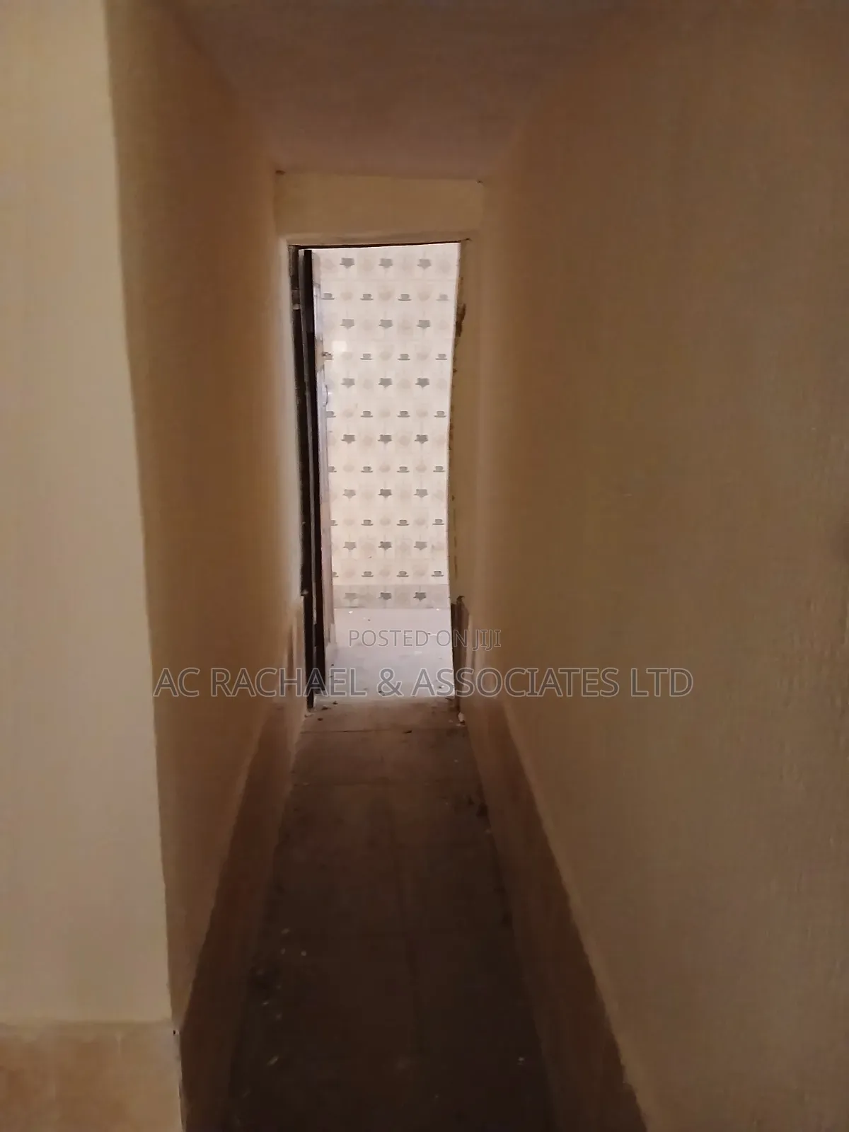 Mini Flat in Paragon Estate for rent in Ago Palace