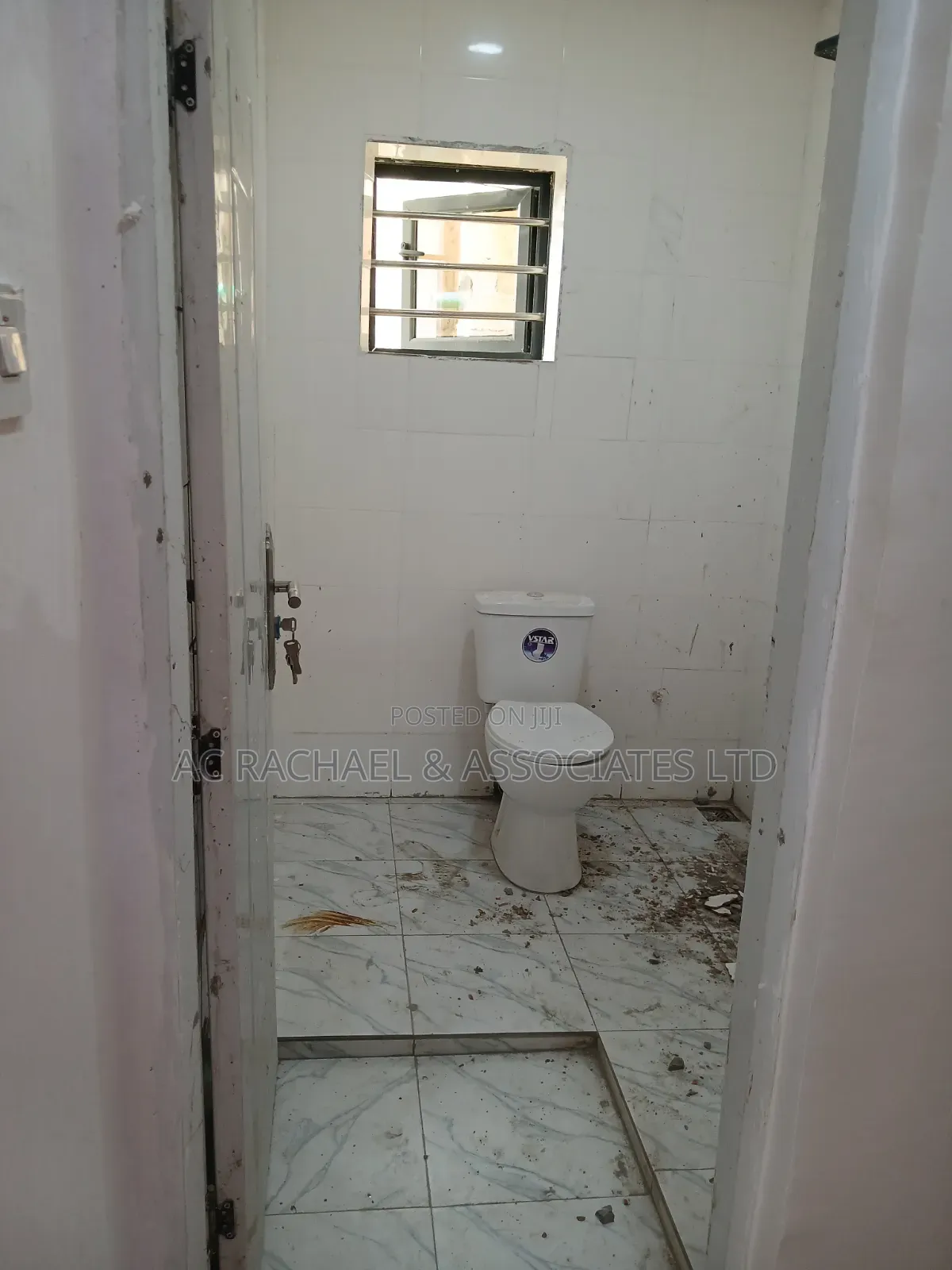 Mini Flat in Paragon Estate for rent in Ago Palace