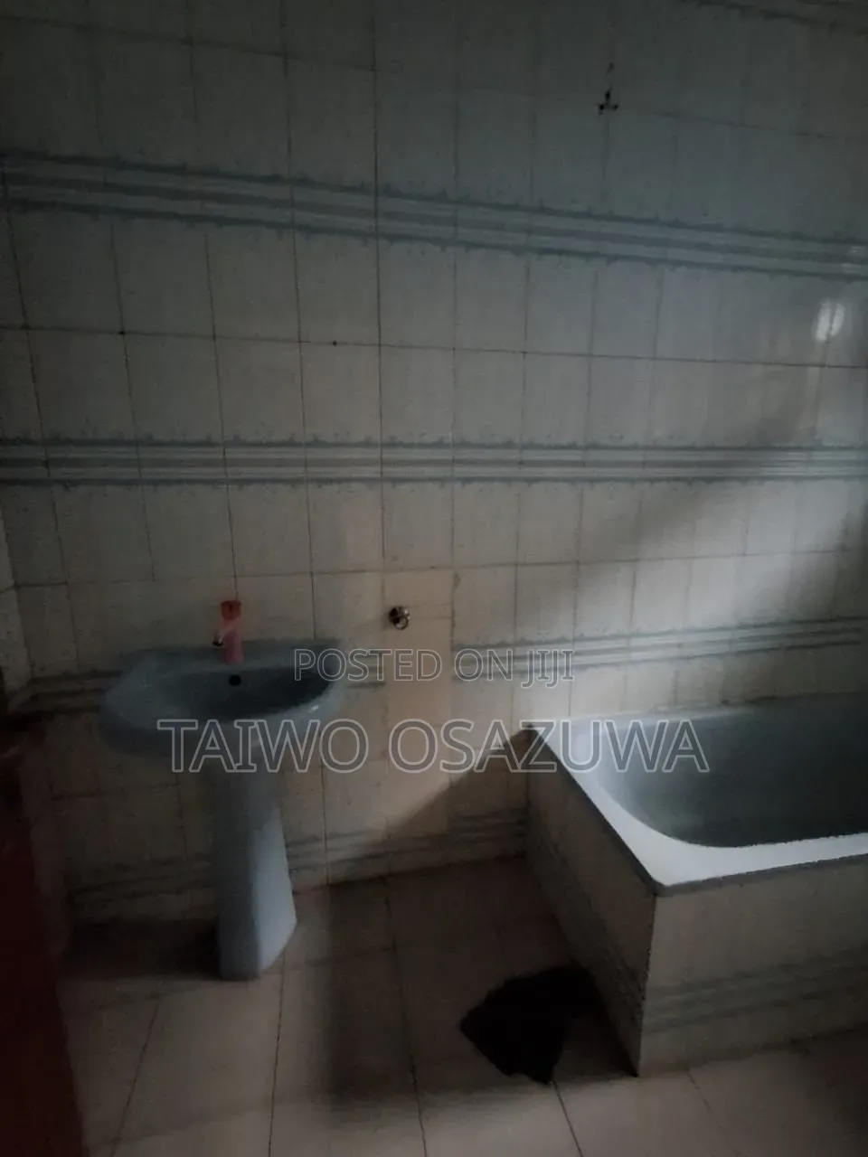1bdrm Apartment in Badore Road for rent in Ado / Ajah