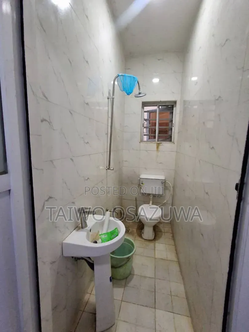 Studio Apartment in Badore Road for rent in Ado / Ajah