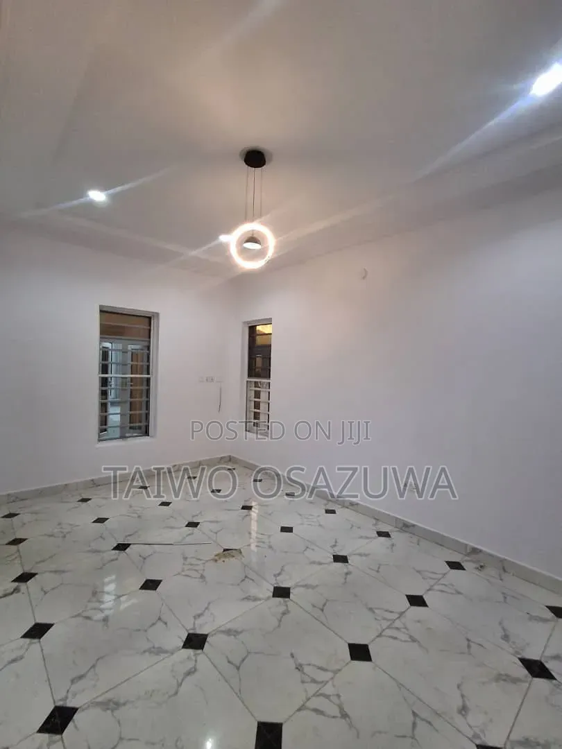 2bdrm Apartment in Badore Road for rent in Ado / Ajah