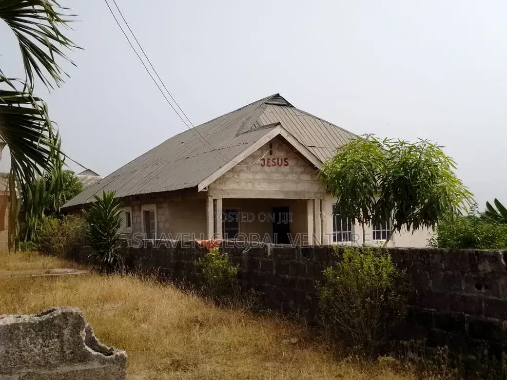 3bdrm Bungalow in Agbara Road, Ado-Odo/Ota for sale in Ado-Odo/Ota