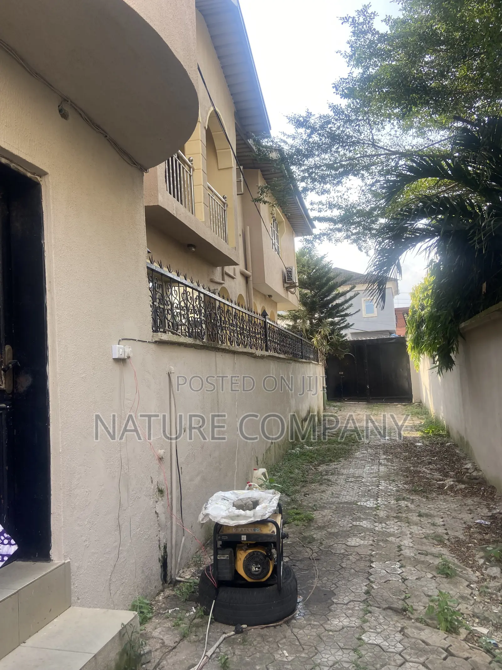 3bdrm Block of Flats in Olowora, Kosofe for rent in Kosofe
