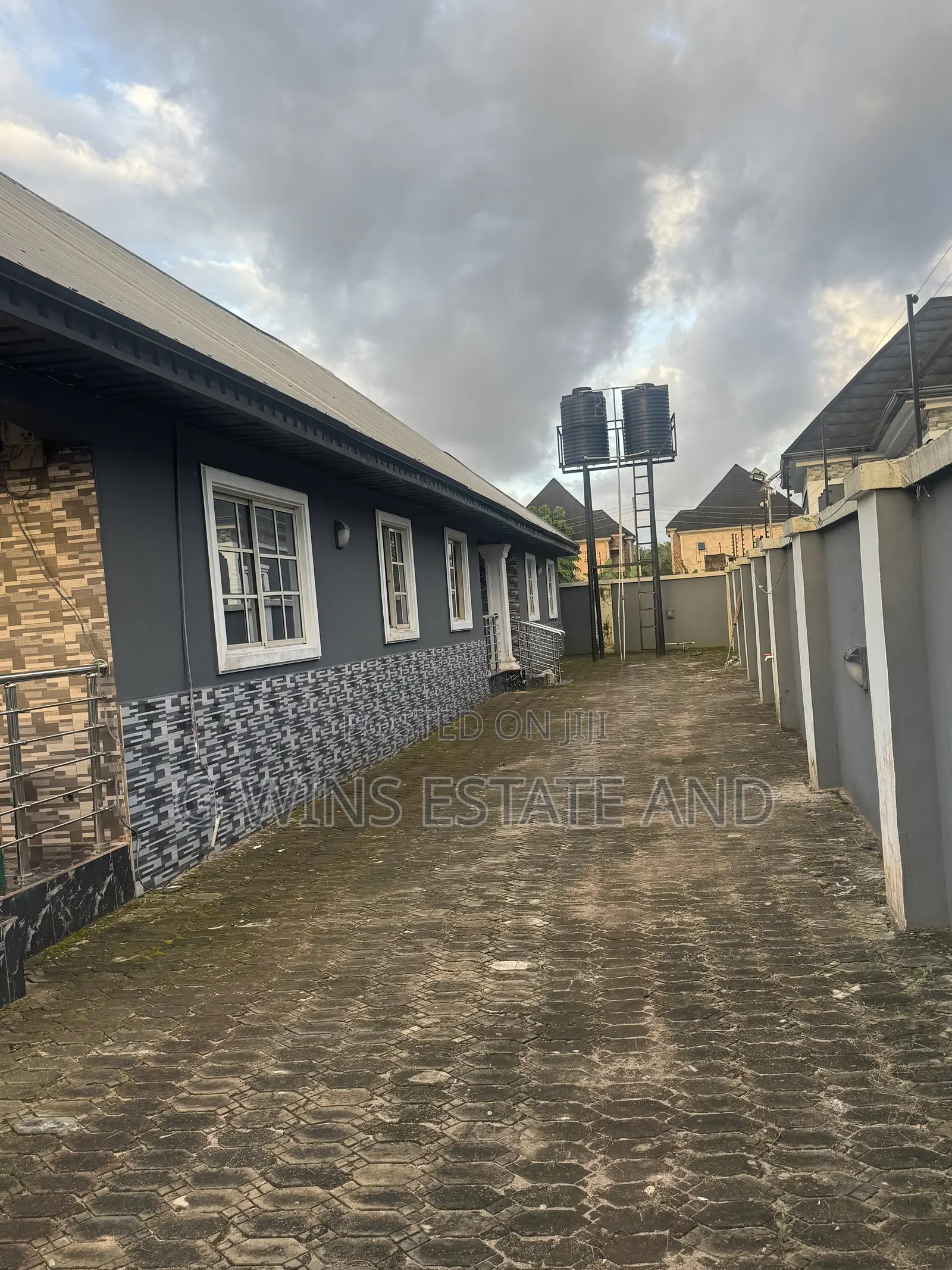 3bdrm Block of Flats in Aruogba Off Airport, Benin City for sale in Benin City