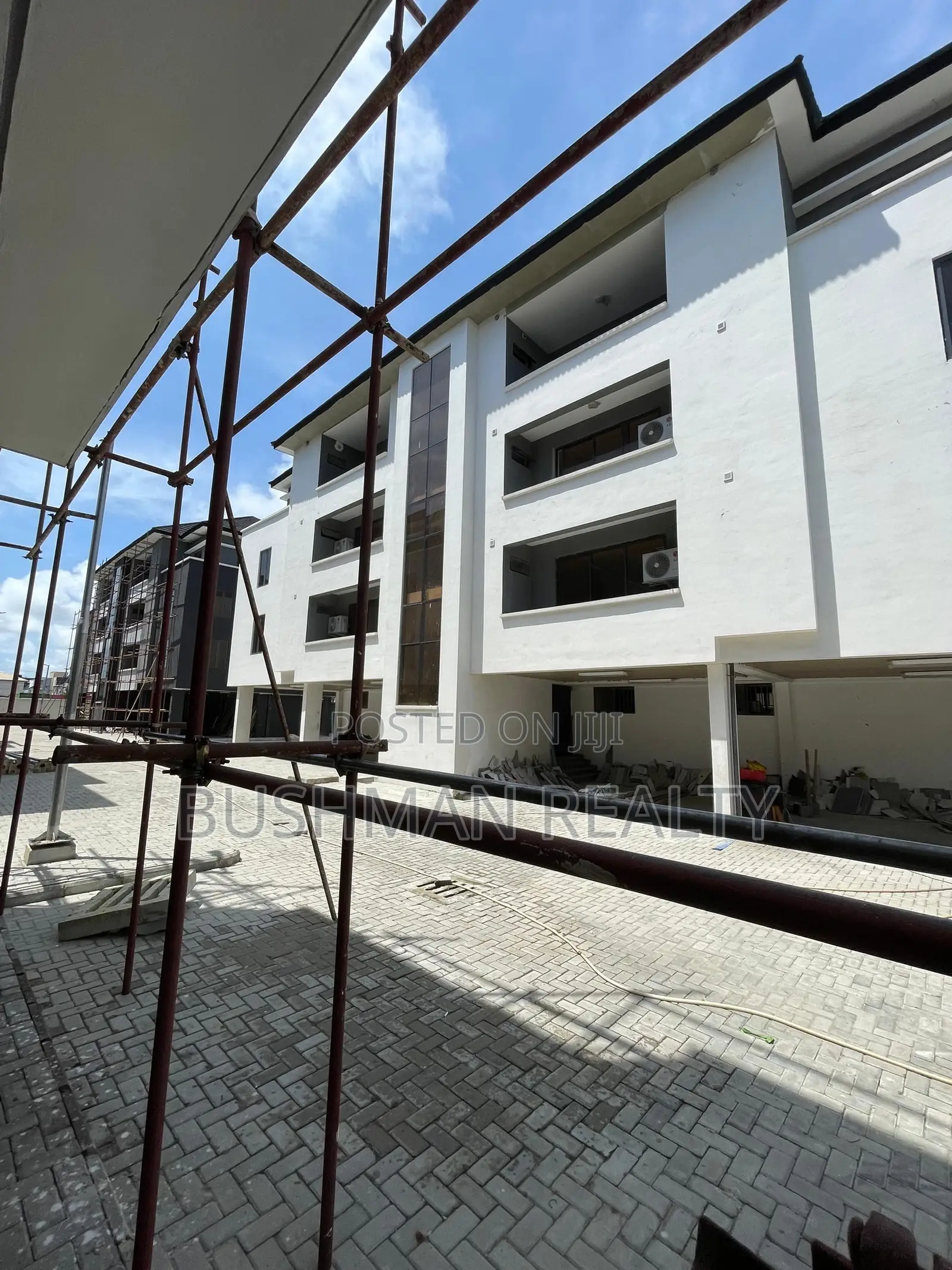 2bdrm Apartment in Lekki Phase 1 for rent in Lekki Phase 1
