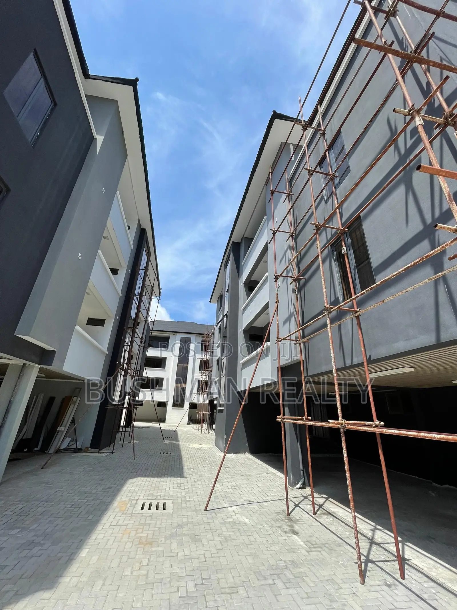 2bdrm Apartment in Lekki Phase 1 for rent in Lekki Phase 1