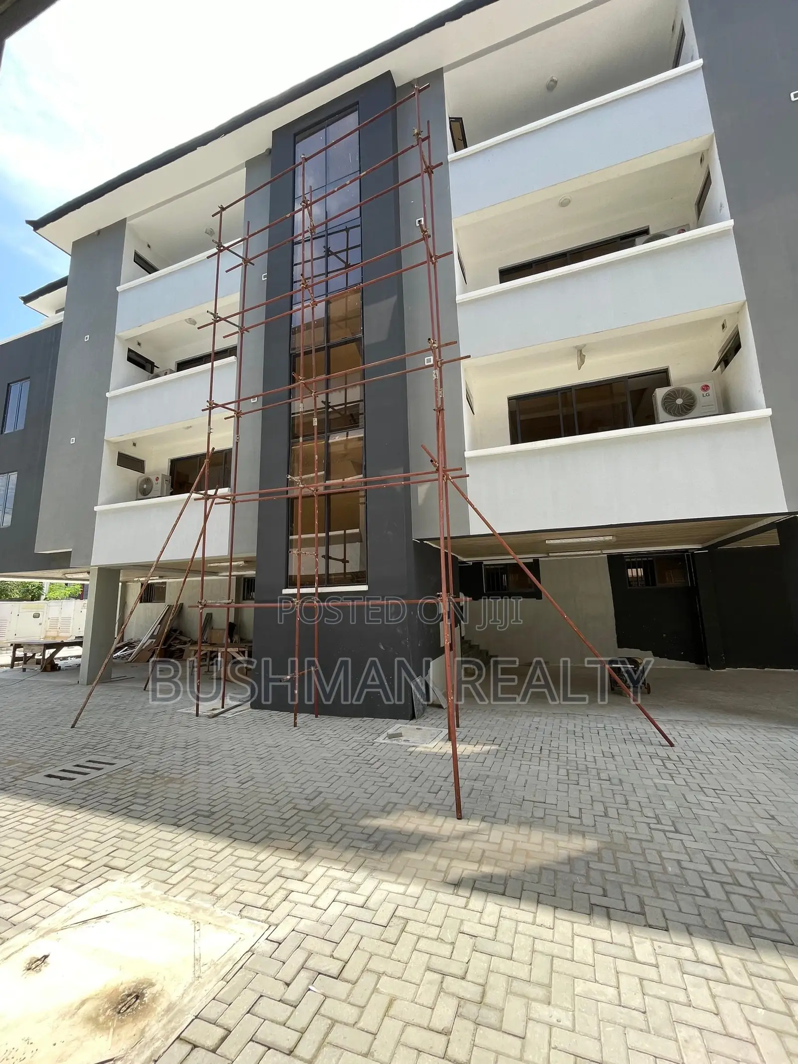 2bdrm Apartment in Lekki Phase 1 for rent in Lekki Phase 1