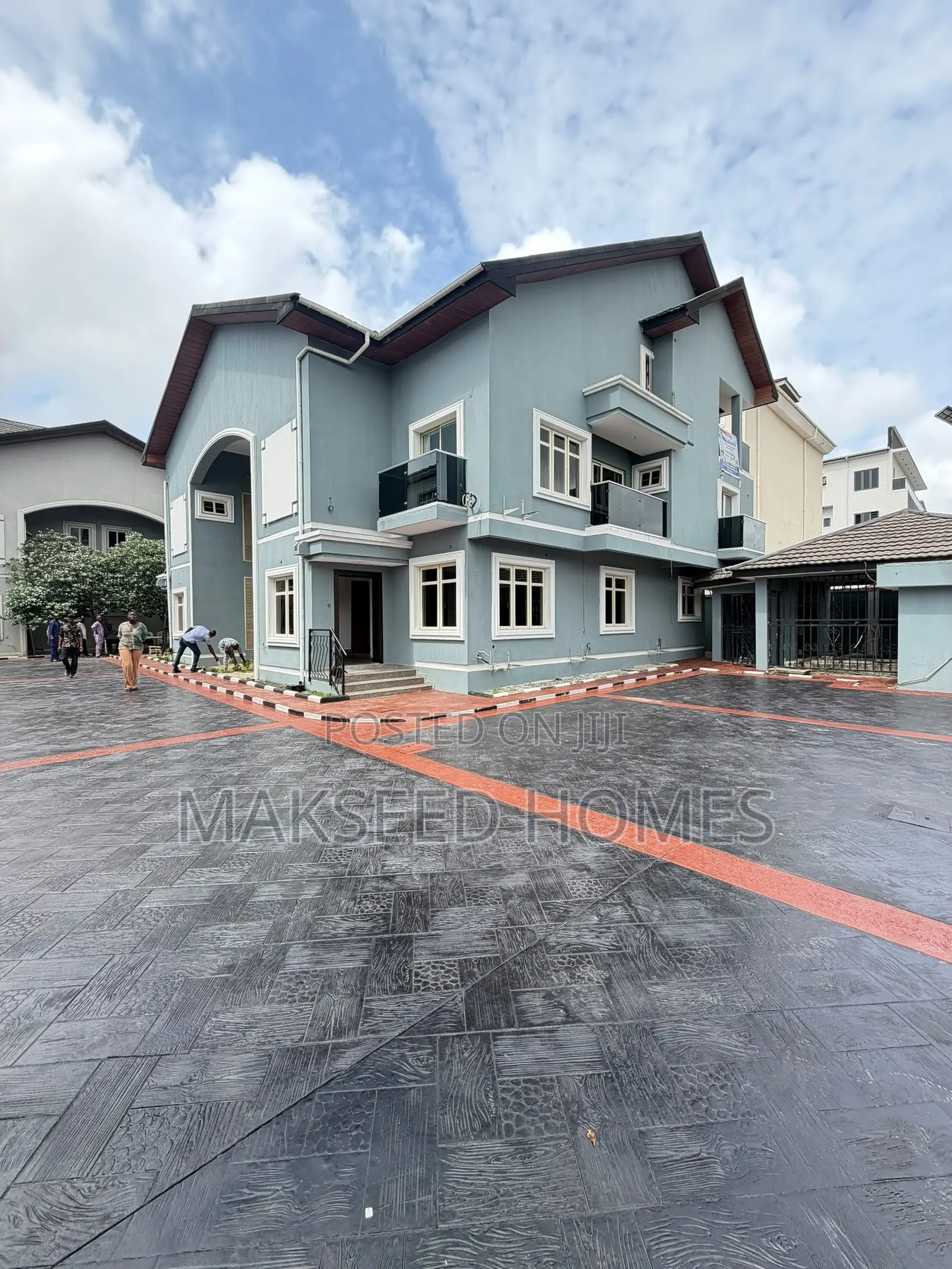 4bdrm Duplex in Victoria Island for sale in Victoria Island
