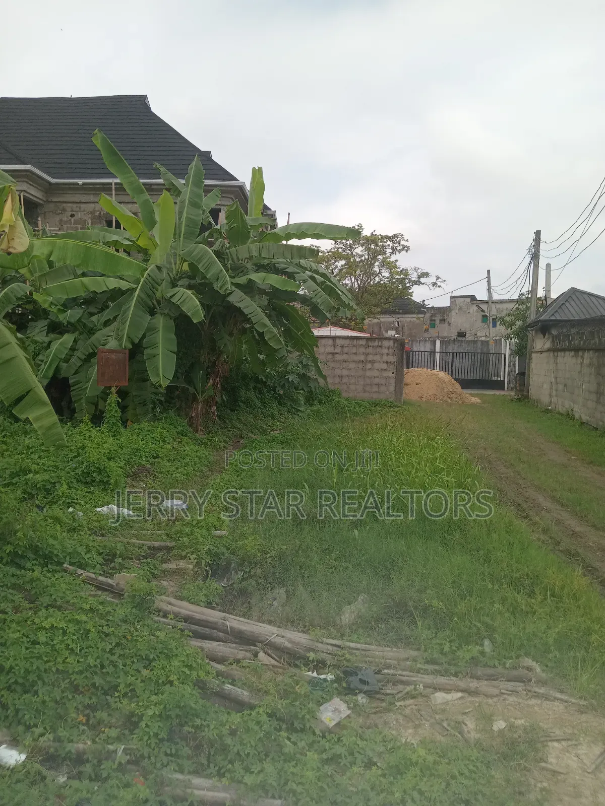 A Plot of Dry Land in Ado / Ajah