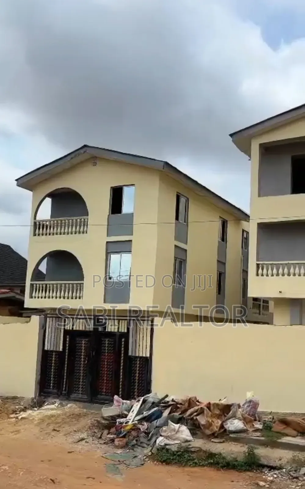 3bdrm Block of Flats in Egbeda for sale in Egbeda