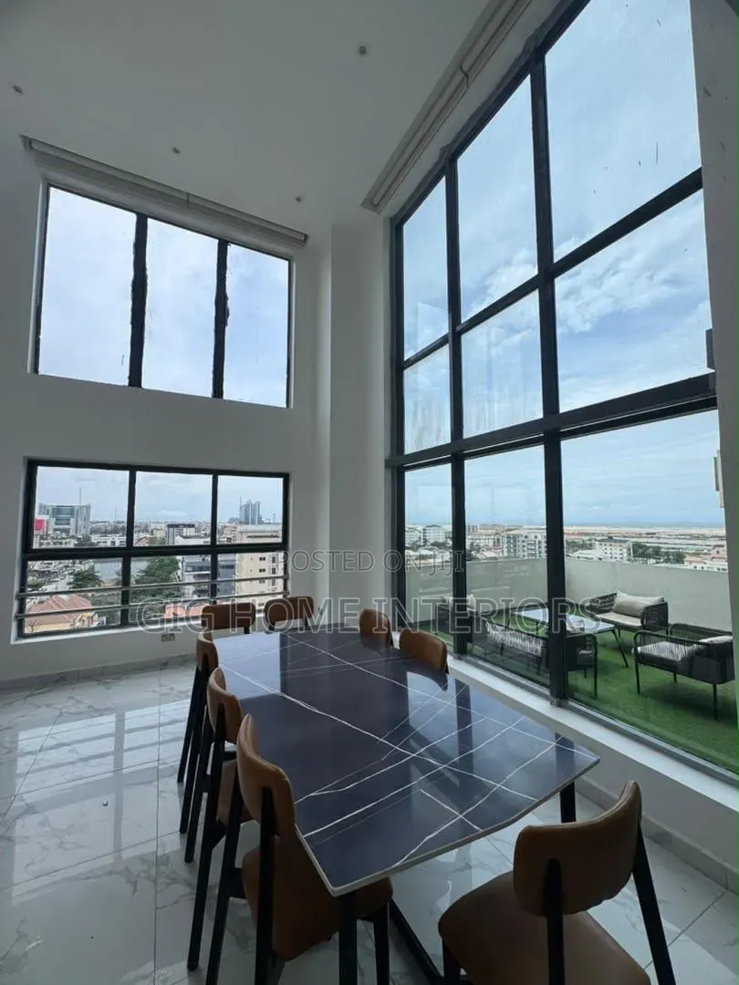 4bdrm Apartment in Vi, Ajah for sale in Ajah