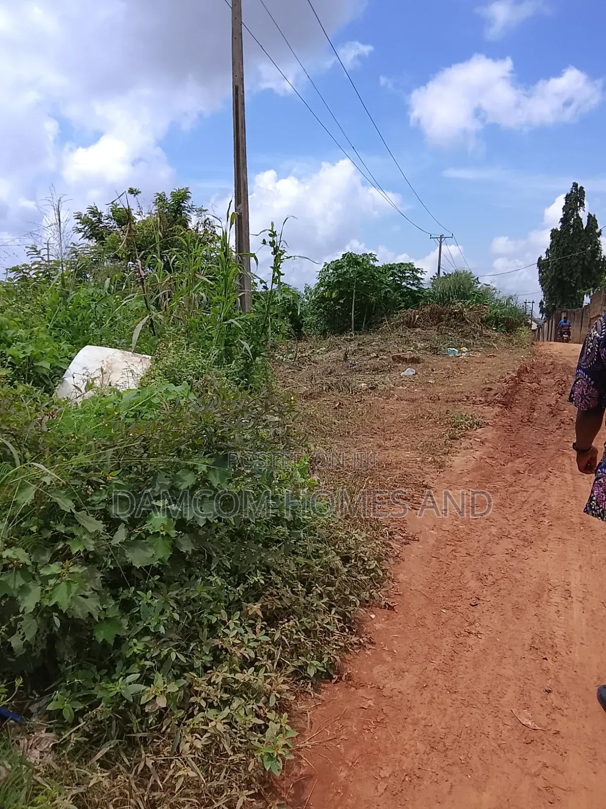 Prime Road Side Land for Sale in Apata in Apata