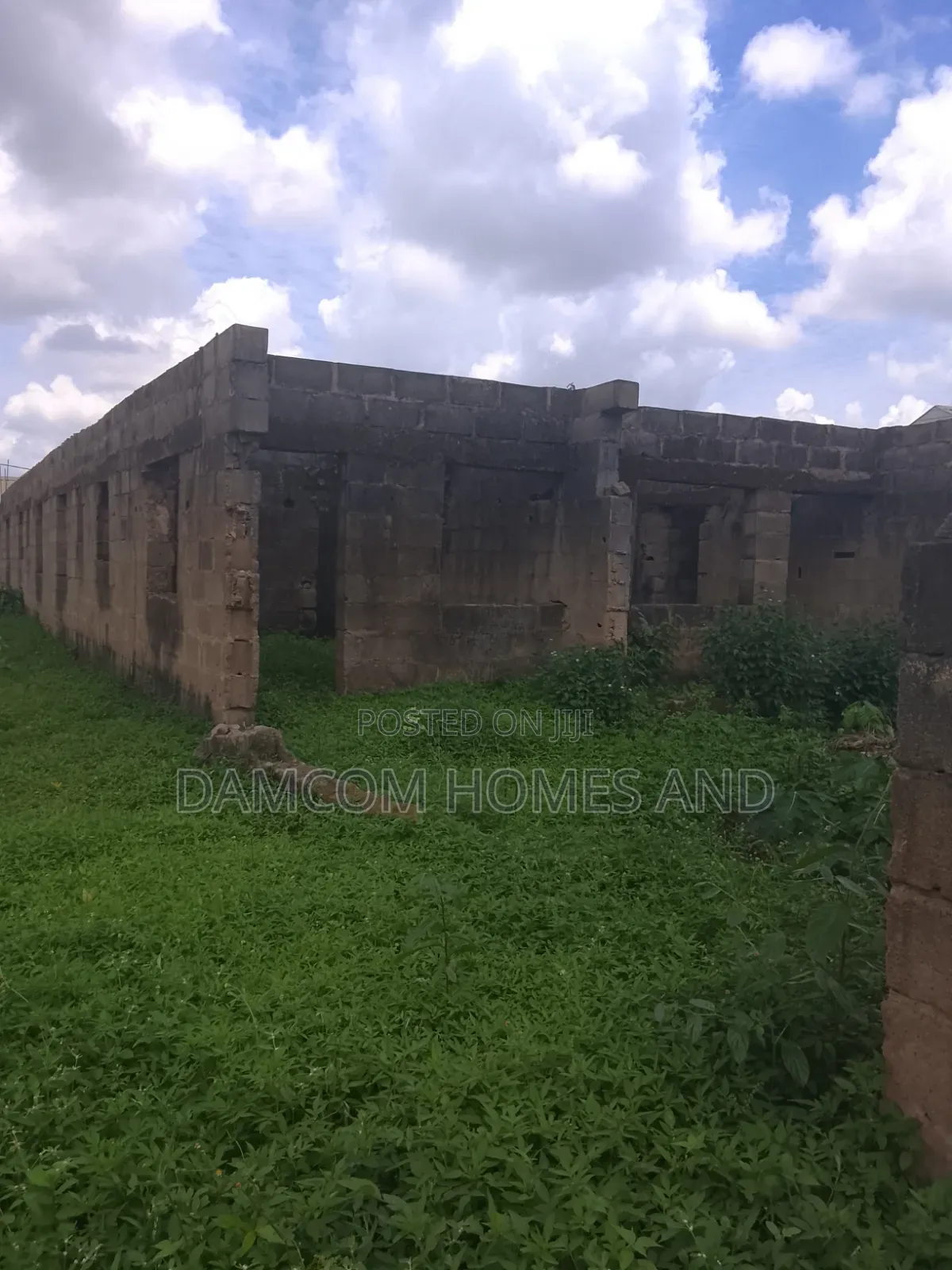 For Sale: Strategic Property in Apata Ibadan in Apata