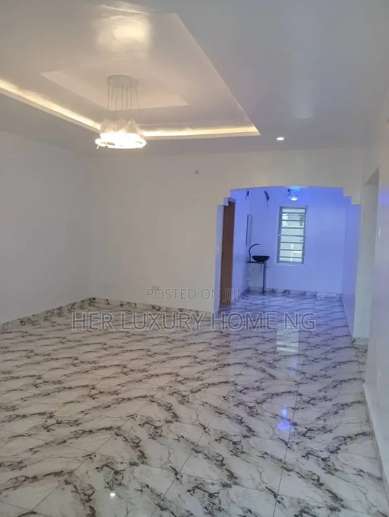 2bdrm Apartment in Barracuda Beach Road, Abraham Adesanya Estate in Abraham Adesanya Estate