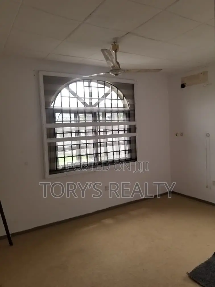2bdrm Apartment in Lekki Phase 1 for rent in Lekki Phase 1