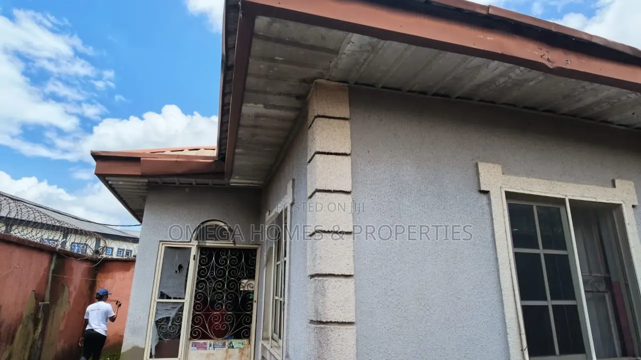 5bdrm Bungalow in Umuahia for sale in Umuahia