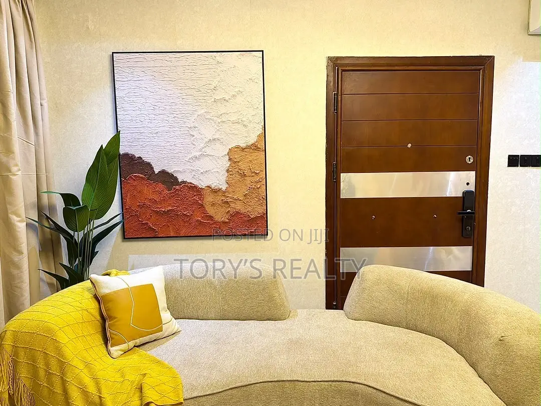 Luxuriously Furnished 2 Bedroom Apartment With Pool in Lekki Phase 1