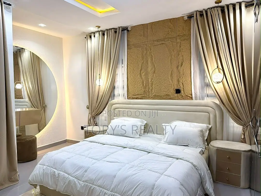 Luxuriously Furnished 2 Bedroom Apartment With Pool in Lekki Phase 1