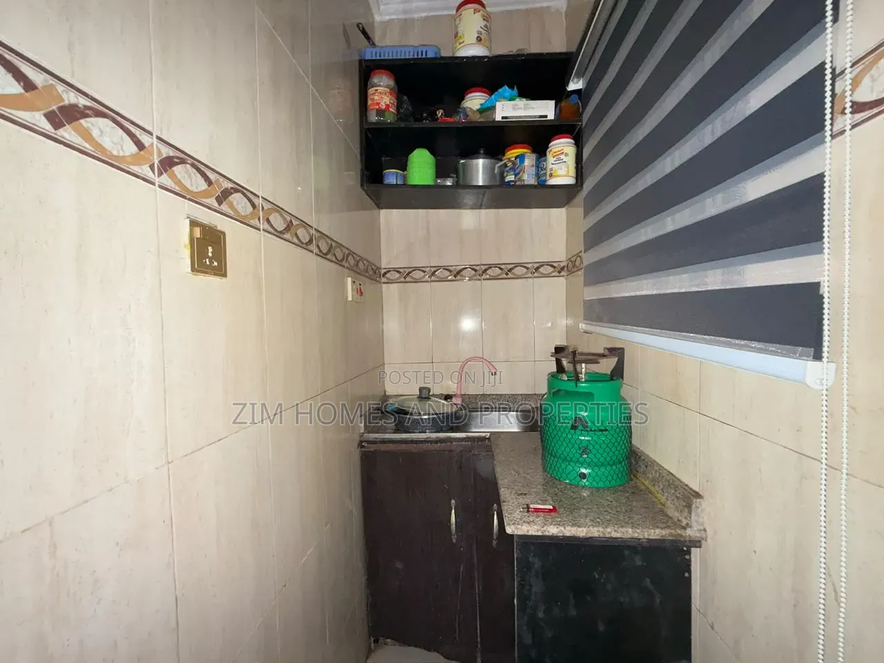 Studio Apartment in Zim Homes And, Wuye for rent in Wuye