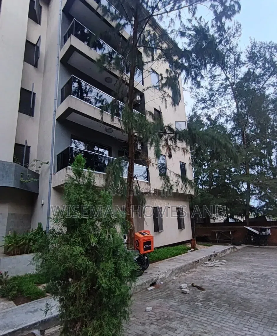Mini Flat in Mega Mound Estate, Ikota for sale in Ikota
