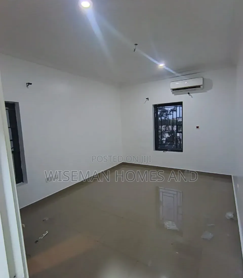 Mini Flat in Mega Mound Estate, Ikota for sale in Ikota