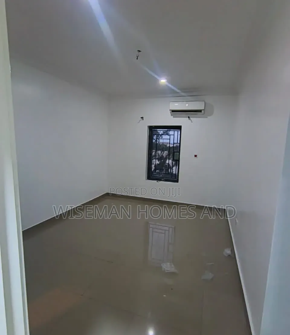Mini Flat in Mega Mound Estate, Ikota for sale in Ikota