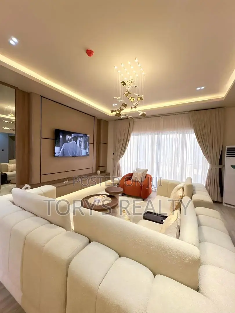 Luxuriously Furnished 2 Bedroom Apartment in Lekki Phase 1