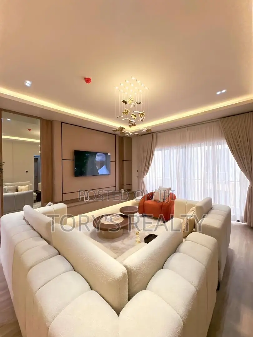 Luxuriously Furnished 2 Bedroom Apartment in Lekki Phase 1