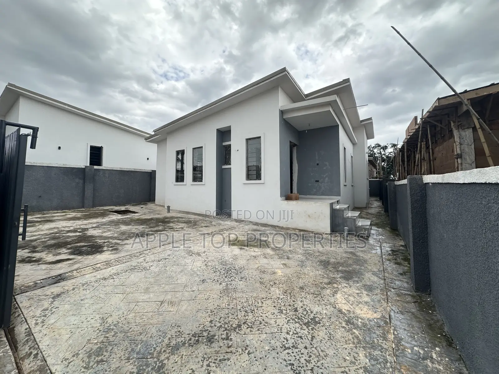 4bdrm Bungalow in Enugu for sale in Enugu