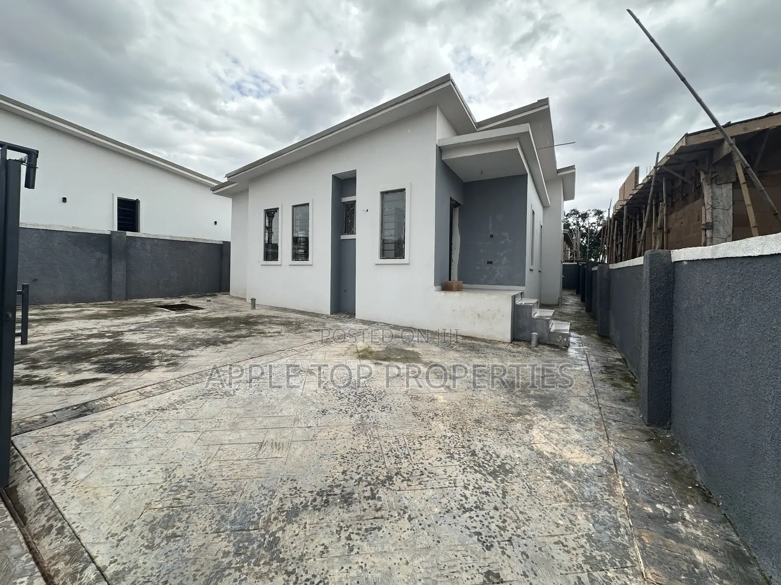 4bdrm Bungalow in Enugu for sale in Enugu