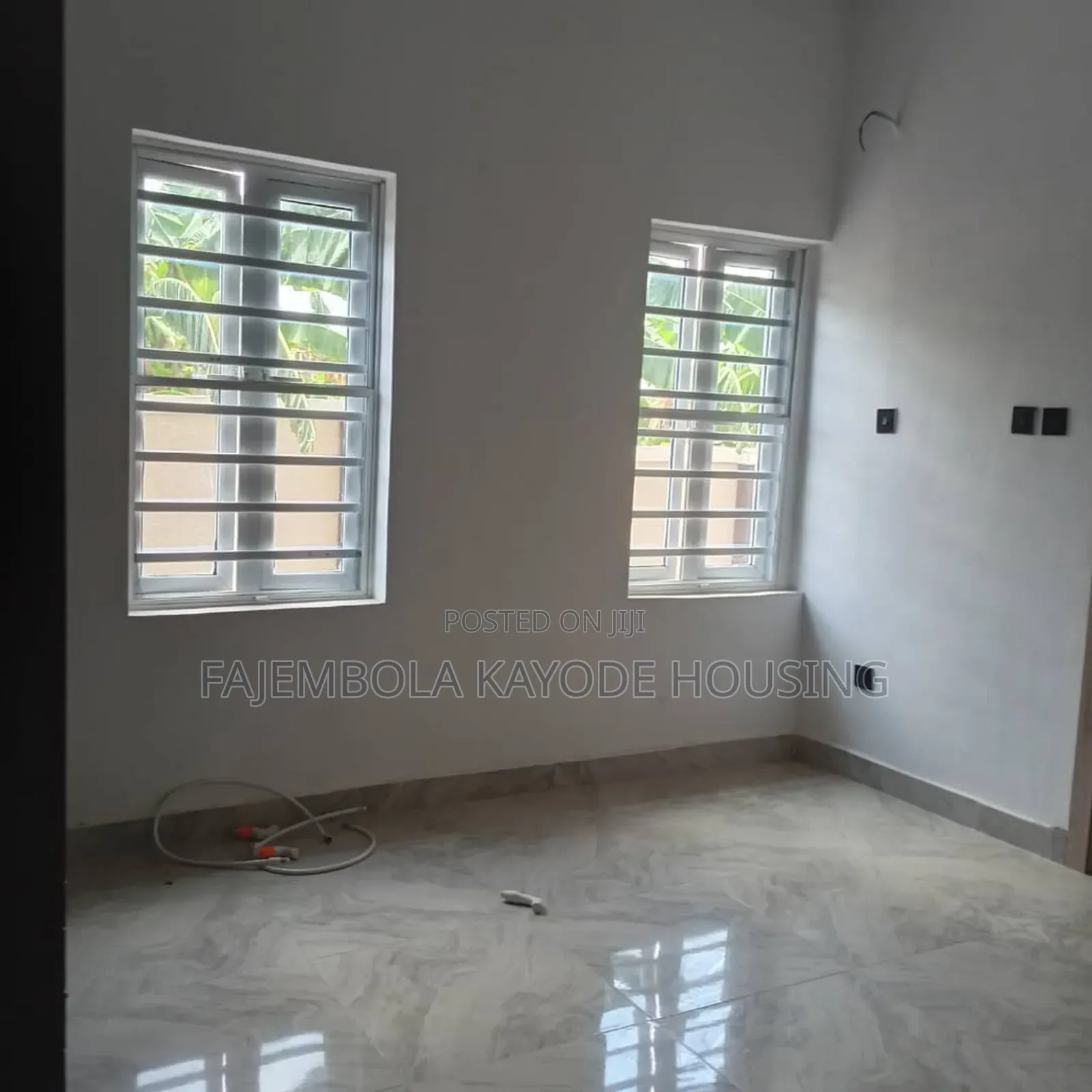 2bdrm Block of Flats in Bashorun Housing, Akobo for sale in Akobo