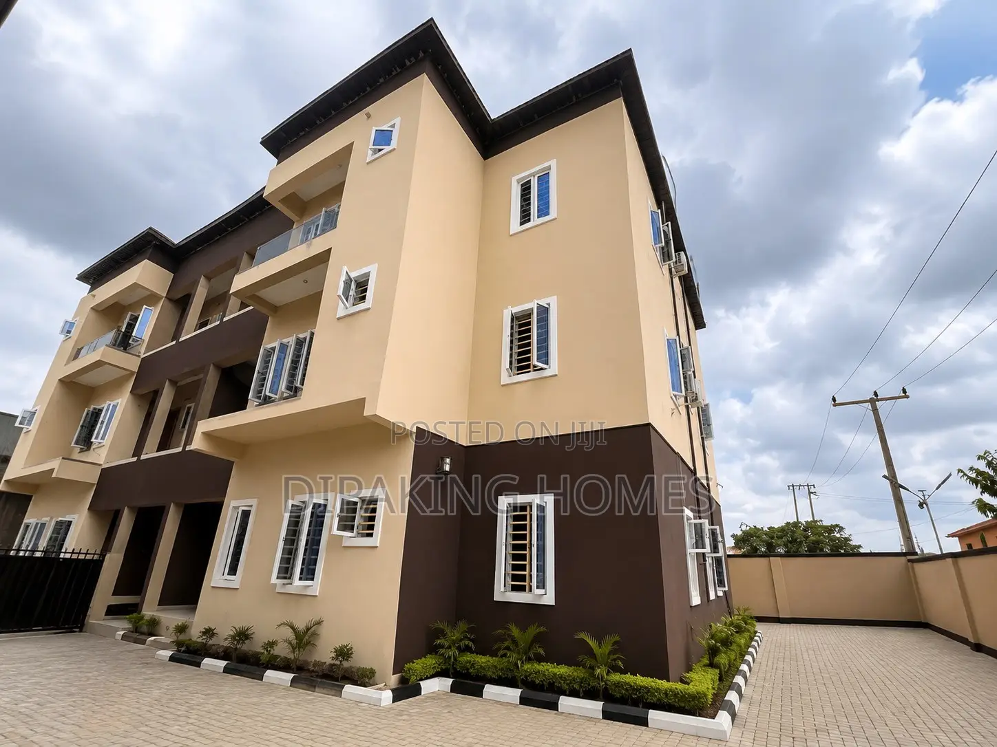 Furnished 3bdrm Block of Flats in Ogba for sale in Ogba