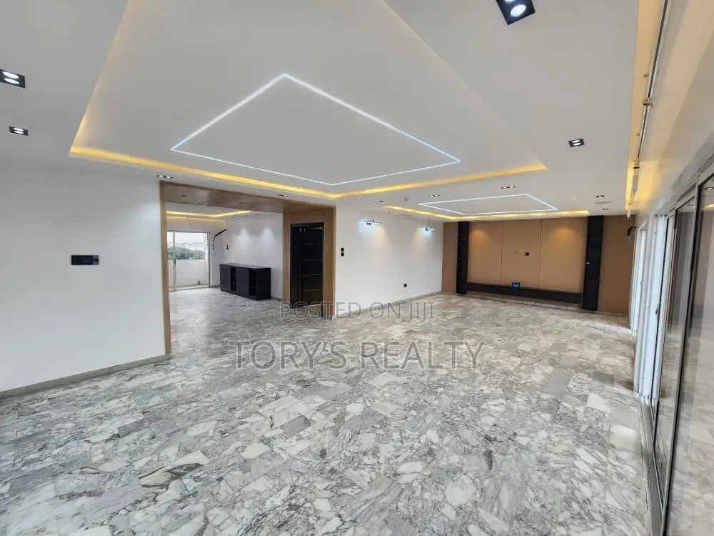 3bdrm Apartment in Old Ikoyi for rent in Old Ikoyi