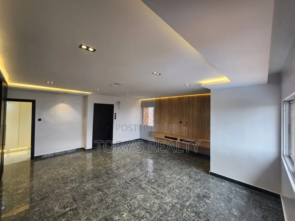 3bdrm Apartment in Old Ikoyi for rent in Old Ikoyi