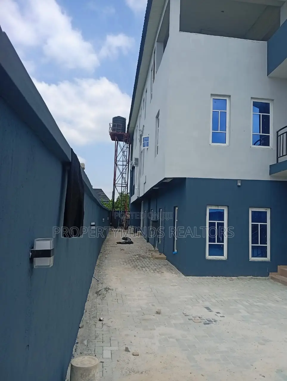 3bdrm Duplex in Beachwood Estate, Off Lekki-Epe Expressway for rent in Off Lekki-Epe Expressway