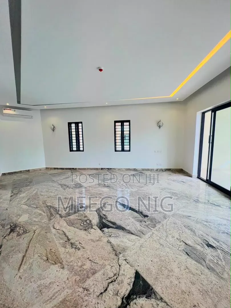 5bdrm Duplex in Bourdilion Road, Bourdillon for sale in Bourdillon
