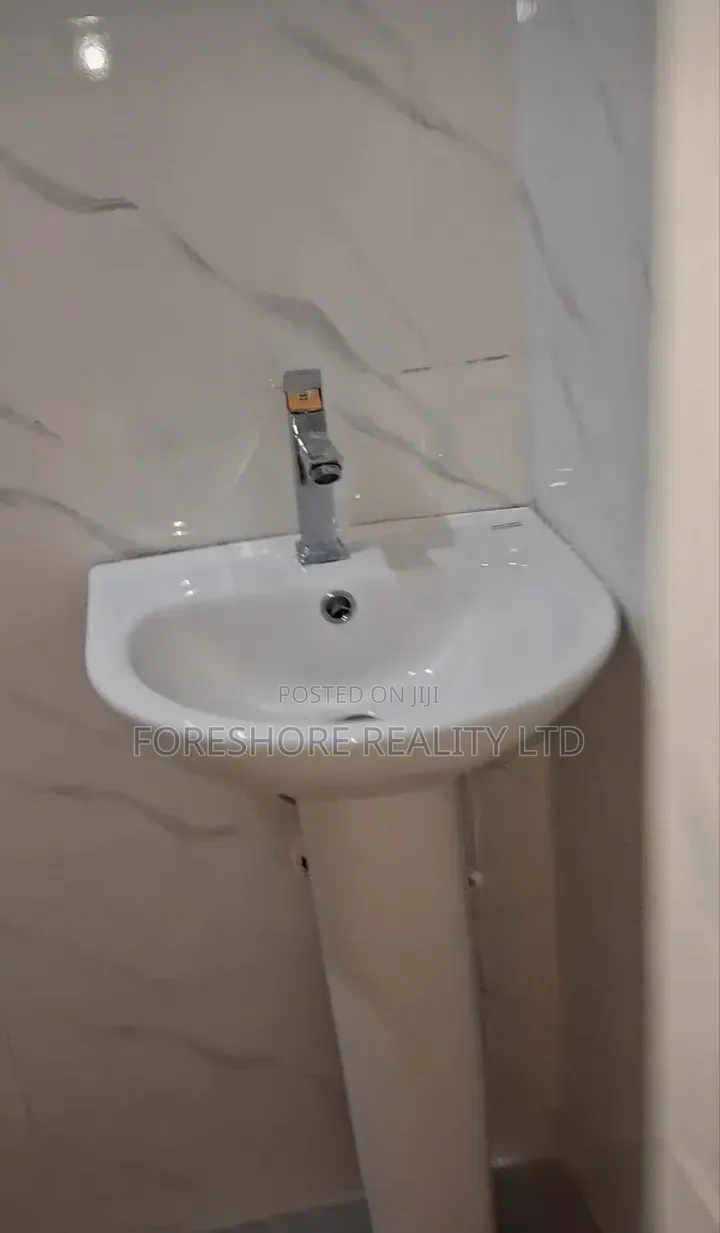 3bdrm Apartment in Off Toyin Street for rent in Toyin Street