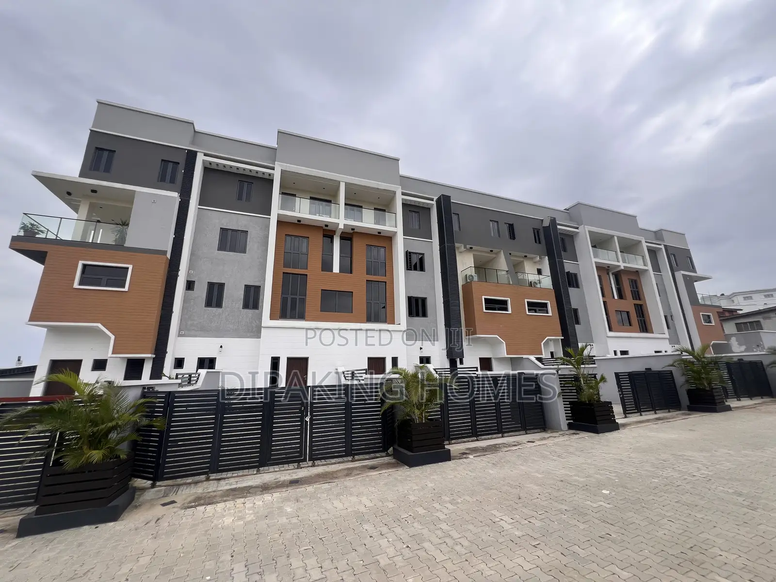 Furnished 4bdrm Maisonette in Opebi for sale in Opebi