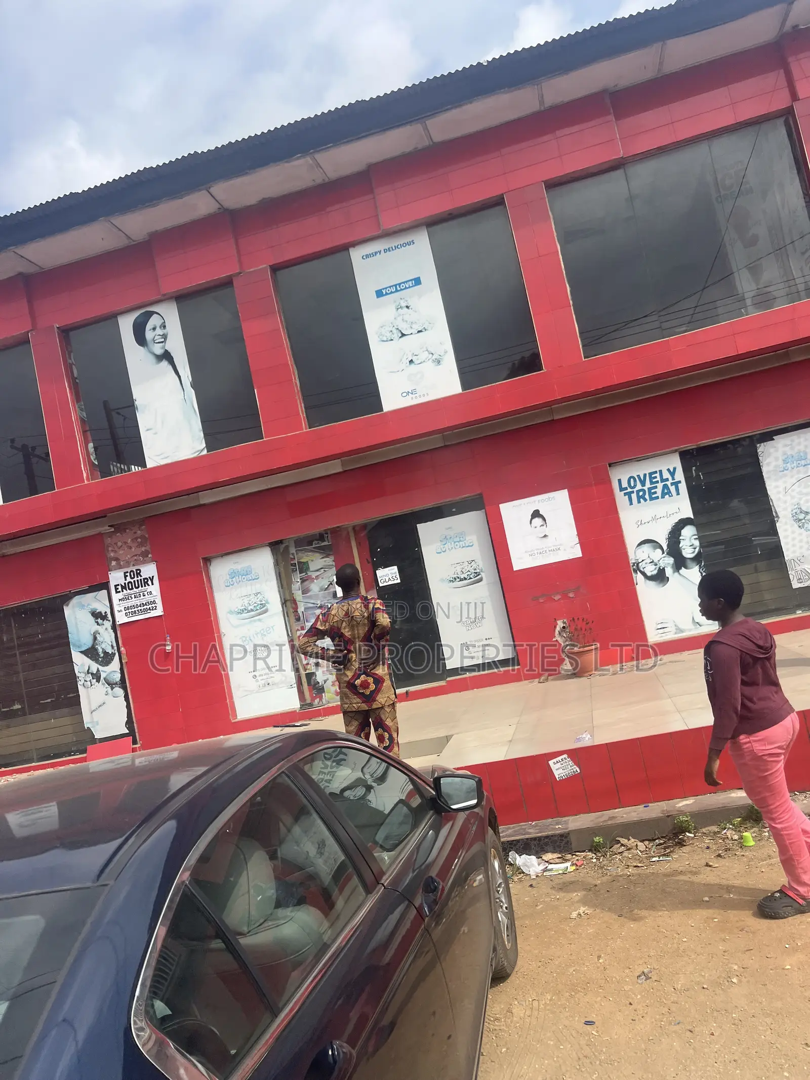 Commercial Building for Rent Along the Road. in Egbeda