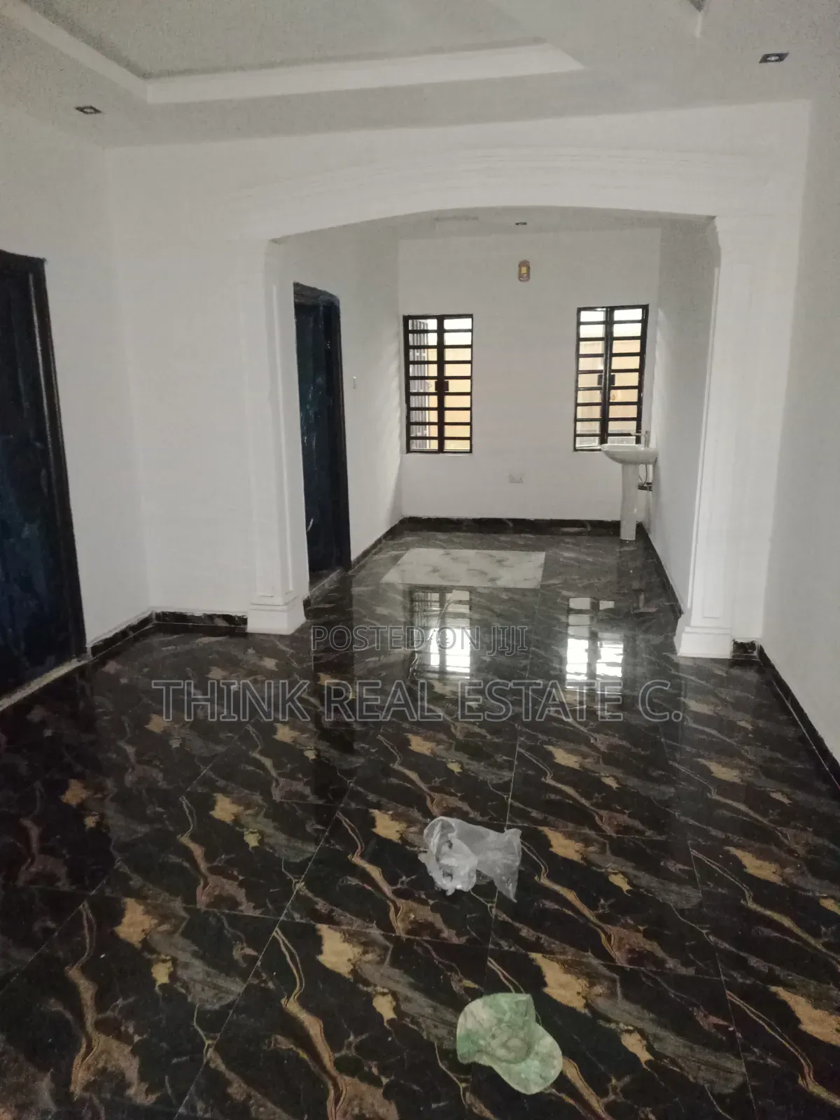 2bdrm House in Ekehuan Road, Benin City for rent in Benin City