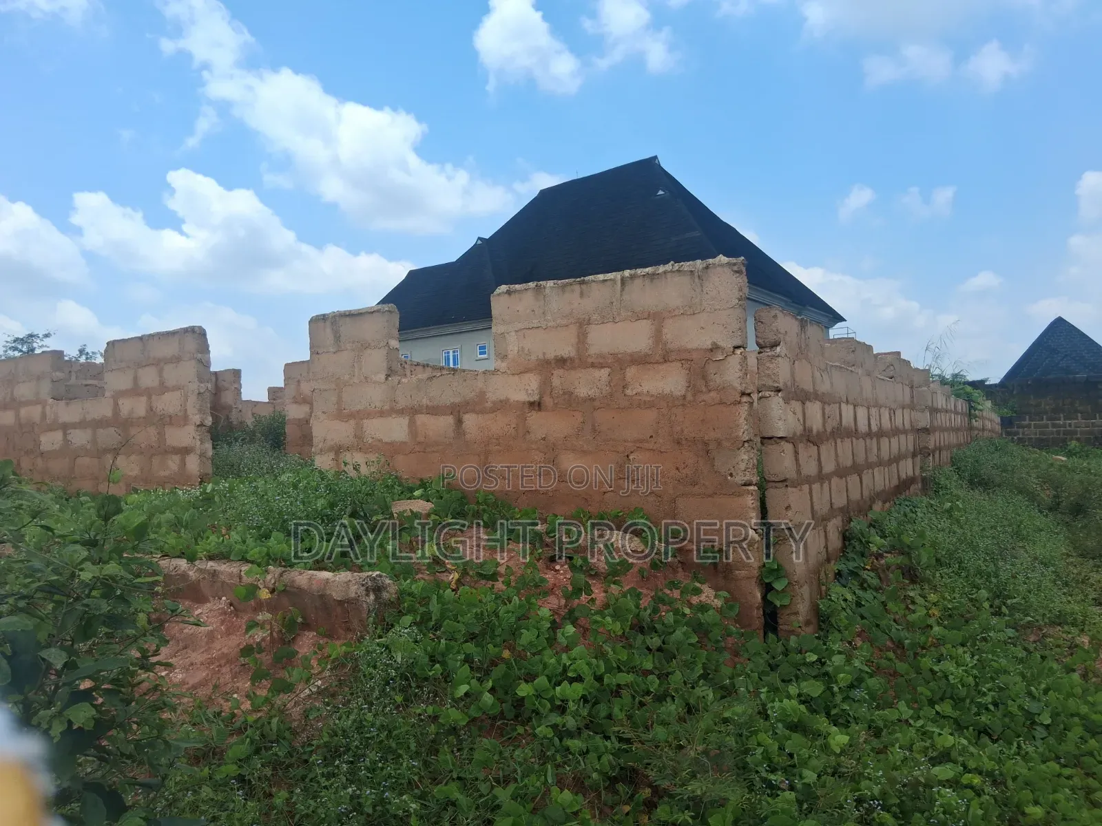 10bdrm House in Daylight Property, Benin City for sale in Benin City